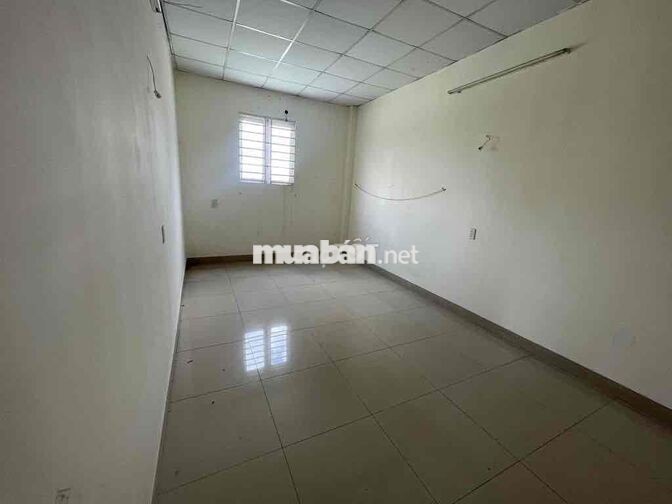CHO THUÊ NHÀ XƯỞNG 10x25 14,5tr - NHÀ MỚI - ĐƯỜNG LỚN