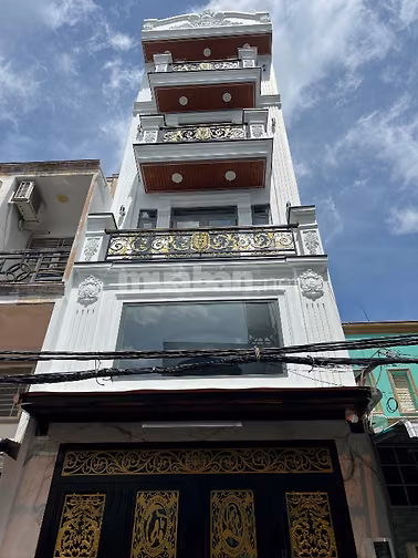 NHÀ XÂY MỚI ĐẸP 5 Tầng – HẺM 8M – GIÁP QUẬN 6 , QUẬN TÂN PHÚ 