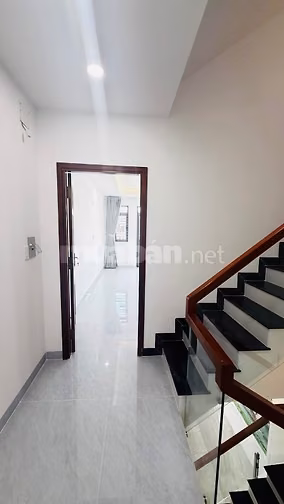 NHÀ XÂY MỚI ĐẸP 5 Tầng – HẺM 8M – GIÁP QUẬN 6 , QUẬN TÂN PHÚ 
