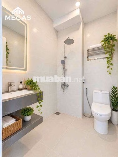 PHÒNG MỚI XÂY FULL NỘI THẤT _ CỬA SỔ TRỜI MỚI TINH _ NGAY BỆNH VIỆN Q1