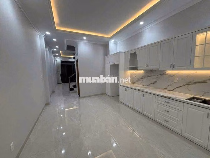 NHÀ ĐẸP 4PN 5WC - HẺM 520 QUỐC LỘ 13 - HBP, ĐỐI DIỆN VẠN PHÚC CITY