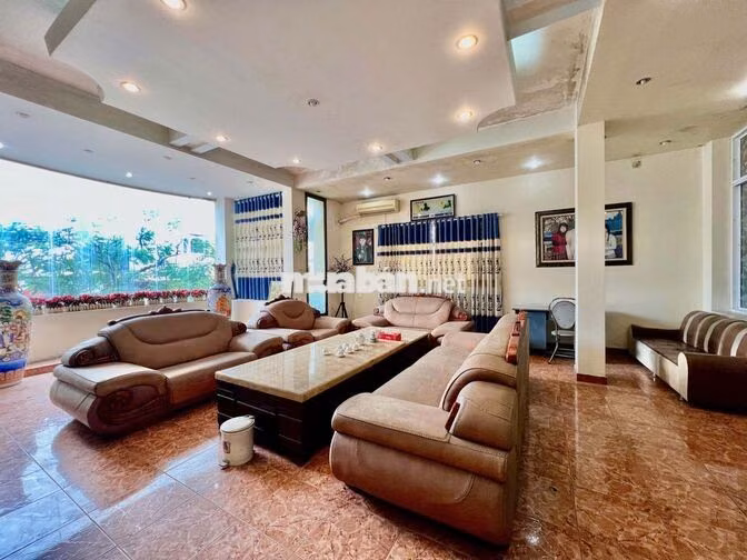 NGUYỄN VĂN LINH, VỈA HÈ BỀ THẾ, MẶT TIỀN QUYỀN LỰC, ĐÓN ĐẦU QUY HOẠCH