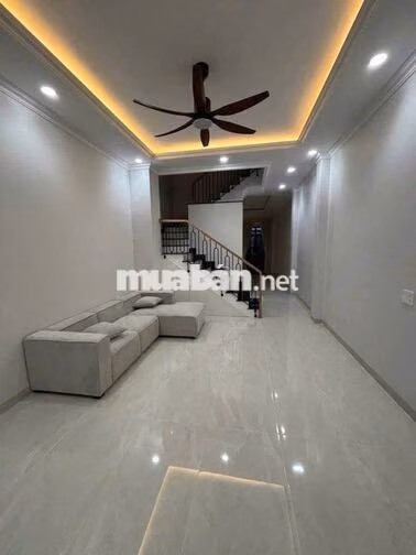 NHÀ ĐẸP 4PN 5WC - HẺM 520 QUỐC LỘ 13 - HBP, ĐỐI DIỆN VẠN PHÚC CITY