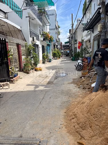 NHÀ XÂY MỚI ĐẸP 5 Tầng – HẺM 8M – GIÁP QUẬN 6 , QUẬN TÂN PHÚ 