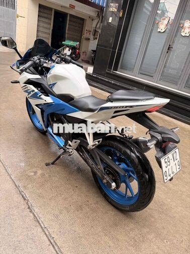 Honda CBR150R 2023 Trắng, Xanh 15380 km bstp