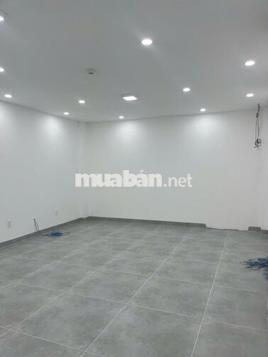 CHO THUÊ MẶT BẰNG 42 BẠCH ĐẰNG, TÂN BÌNH – DT LỚN, CÓ HẦM & THANG MÁY