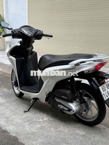 Honda Vision 2024 Trắng Đen Khoá Smartkey