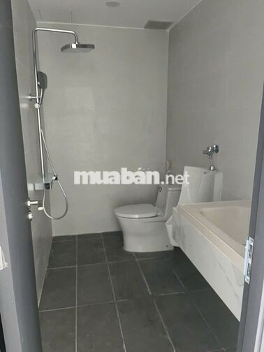 CHO THUÊ MẶT BẰNG 42 BẠCH ĐẰNG, TÂN BÌNH – DT LỚN, CÓ HẦM & THANG MÁY