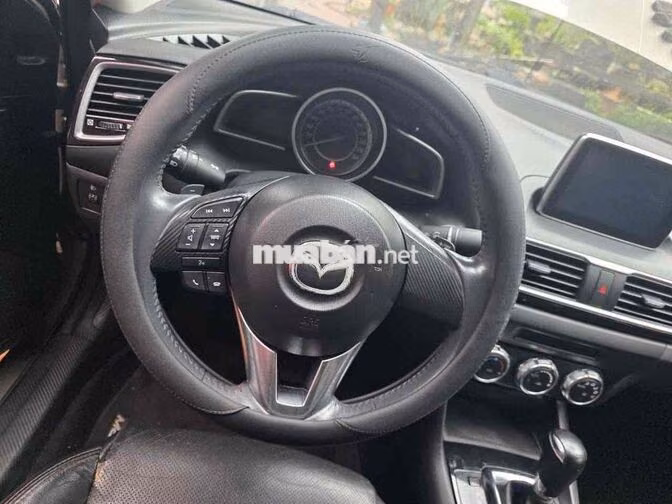 Mazda Mazda 3 1.5 Tự động Vàng cát 82.682 km