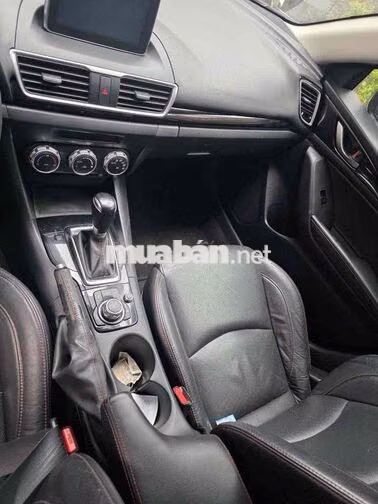 Mazda Mazda 3 1.5 Tự động Vàng cát 82.682 km