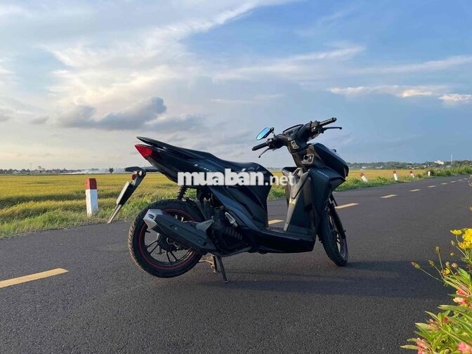 Honda Vario xanh 150cc