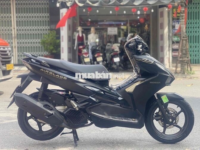 Honda Airblade Black 2022 8000km zin