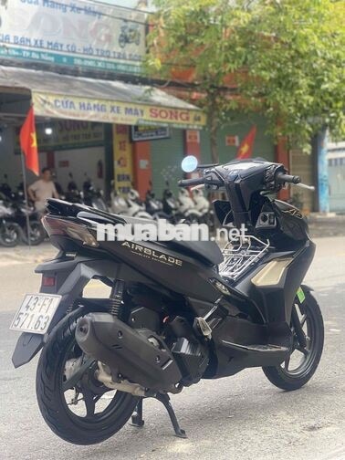 Honda Airblade Black 2022 8000km zin