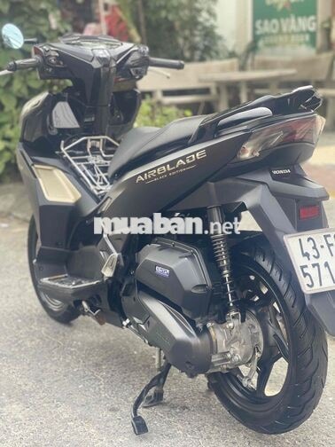 Honda Airblade Black 2022 8000km zin