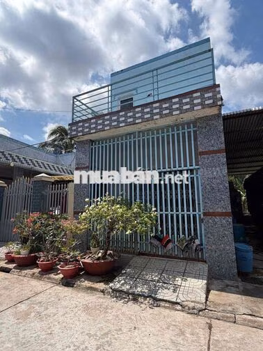 Bán nhà Ql60 sổ hồng thổ cư 550tr tiện kinh doanh buôn bán