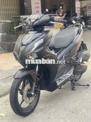 Honda Airblade Black 2022 8000km zin