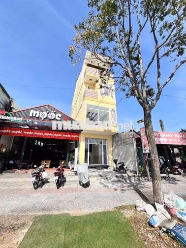 Cho thuê nhà trệt 3 lầu mặt tiền Võ Văn Kiệt, Ninh Kiều, Cần Thơ