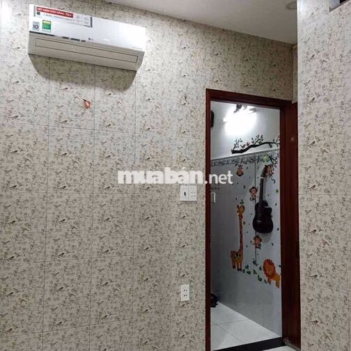 Cho thuê phòng trọ 2pn, hẻm 36 Nguyễn Gia Trí, gần trường đại học
