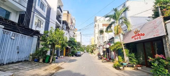 Bán Nhà MT Đường Số 49 P Tân Quy Q 7. dt 8x20m Sh. vị trí đẹp .26,5 tỷ