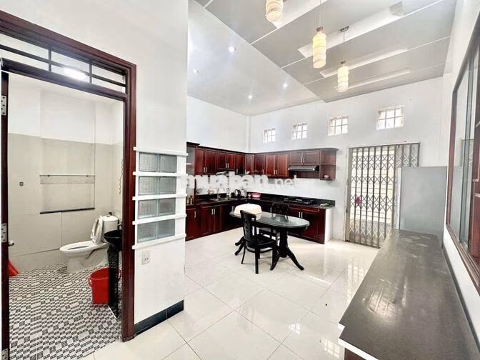Nhà 2 Lầu 4PN Có Nội Thất KDC Hưng Phú 13 triệu