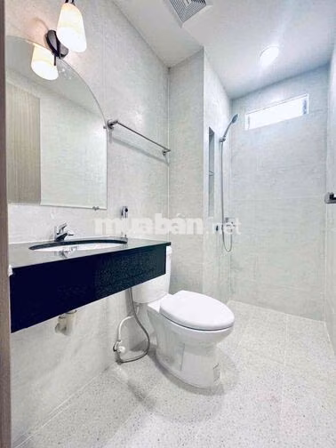 PHÒNG STUDIO BAN CÔNG FULL NỘI THẤT