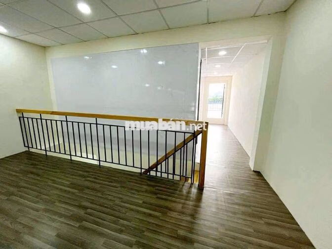 Nhà nguyên căn 5x33m, mặt tiền đường Phan Văn Hớn gần Chợ Đại Hải