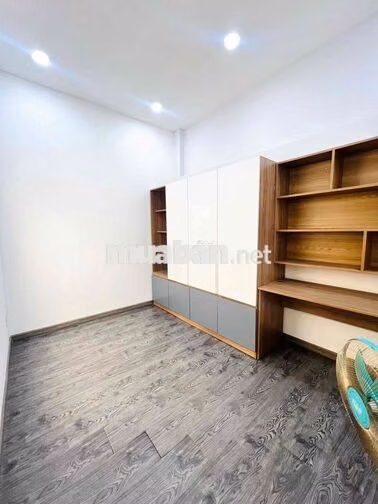 Bán nhà Hồng Bàng Q11, DT 3m6 x 9m , 2PN Ko Lộ Giới , CHỈ 3Tỷ45