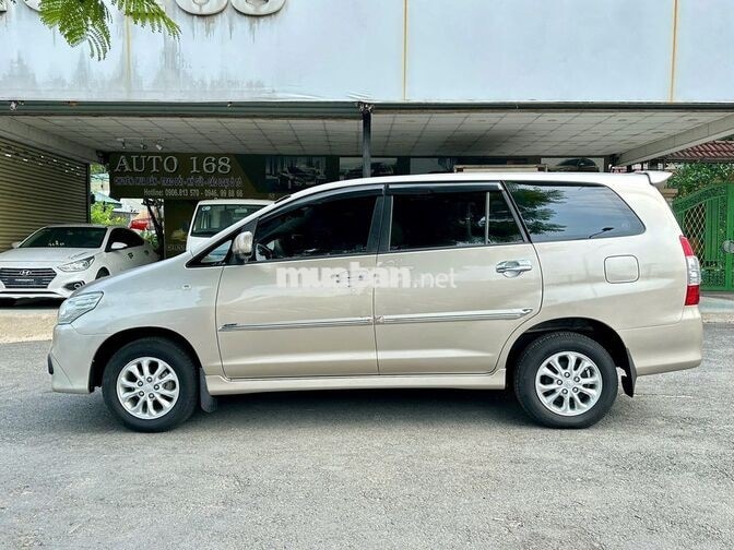 Toyota Innova 2014 Số tự động