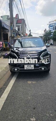 Mitsubishi Xpander Bản đủ 2022 Đen 7 chỗ