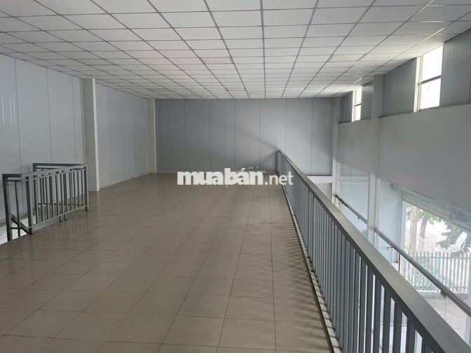 Cho thuê MB KD 15 x 10m, Hầm+ T+lững, giá 35tr/ tháng