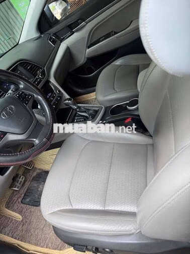 Hyundai Elantra GLS Tự động 11 vạn Xám