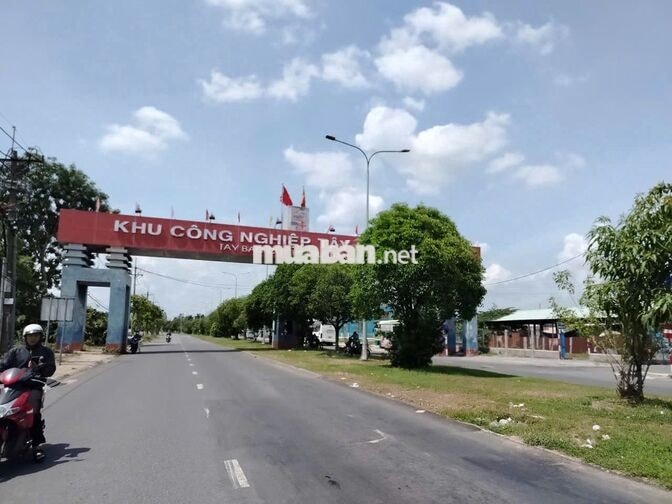 Mặt tiền kinh doanh 436m2 chợ Nguyễn Văn Khạ, giá full 850 triệu SHR