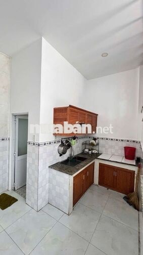Nhà đối diện ngã tư Tân Kỳ Tân Quý, hẻm xe tải giá 3.85 tỷ 