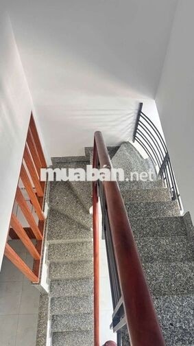 Nhà đối diện ngã tư Tân Kỳ Tân Quý, hẻm xe tải giá 3.85 tỷ 