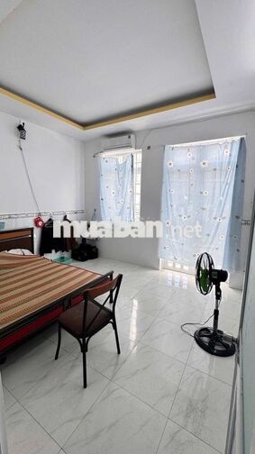 Nhà đối diện ngã tư Tân Kỳ Tân Quý, hẻm xe tải giá 3.85 tỷ 