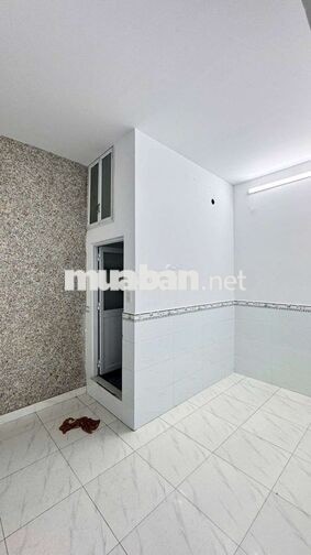 Nhà đối diện ngã tư Tân Kỳ Tân Quý, hẻm xe tải giá 3.85 tỷ 