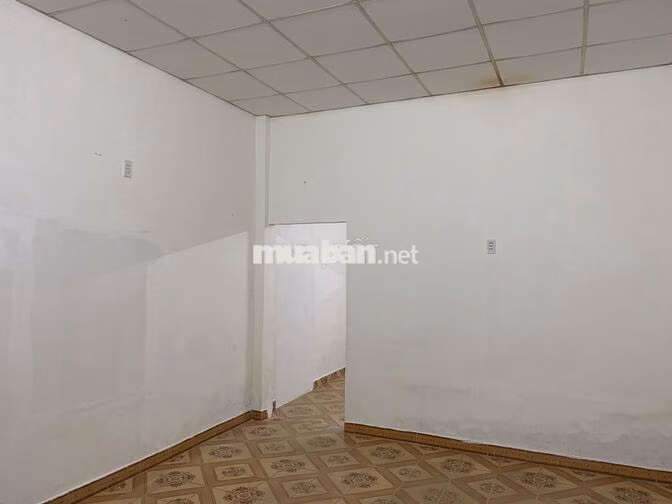 Nhà Nguyễn Chánh nguyên căn kiệt ô tô lớn