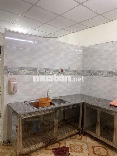 Nhà Nguyễn Chánh nguyên căn kiệt ô tô lớn