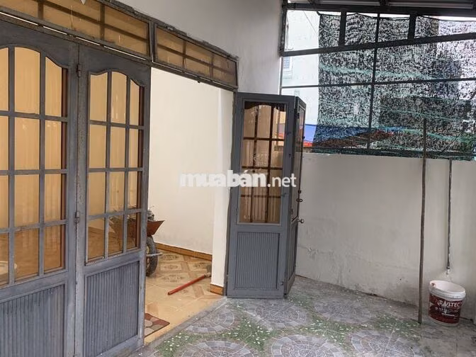 Nhà Nguyễn Chánh nguyên căn kiệt ô tô lớn