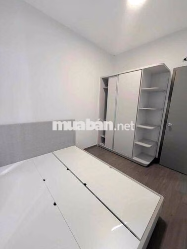 Cho thuê 2PN Nhà trống 7 triệu: Có máy lạnh 7,5 triệu. LH HƯƠNG