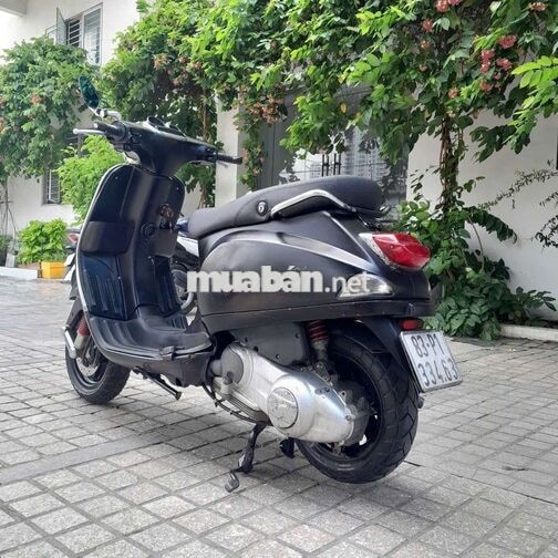 Piaggio Vespa Đen vuong fi