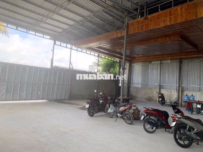 Cho thuê kho xưởng 1500m2, ngay cổng cát tường phú sinh, Long An