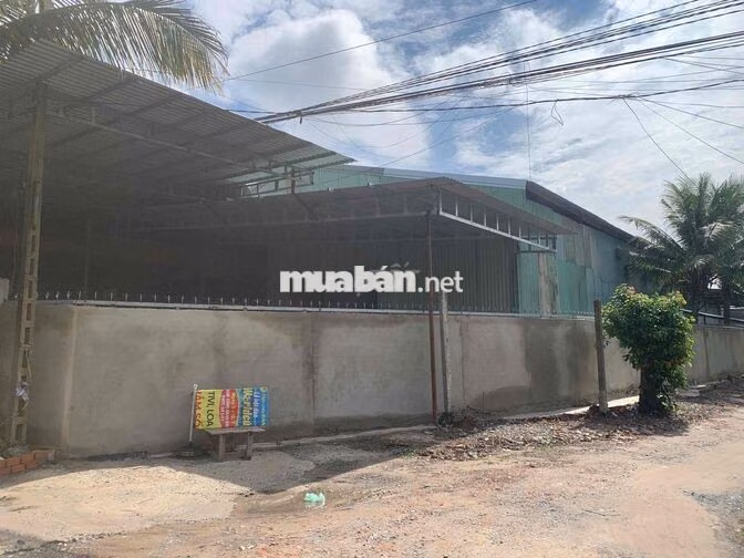 Cho thuê kho xưởng 1500m2, ngay cổng cát tường phú sinh, Long An