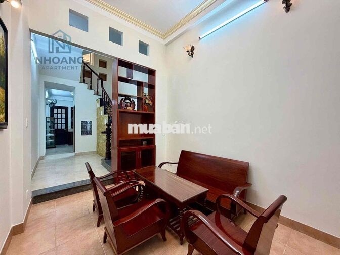 Cho Thuê NNC 1Trệt + 3 Lầu +ST, 4PN 3WC Full Nội Thất Ngay Thành Thái