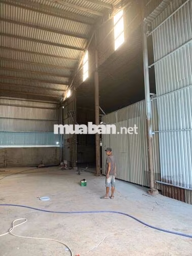 Cho thuê kho xưởng 1500m2, ngay cổng cát tường phú sinh, Long An