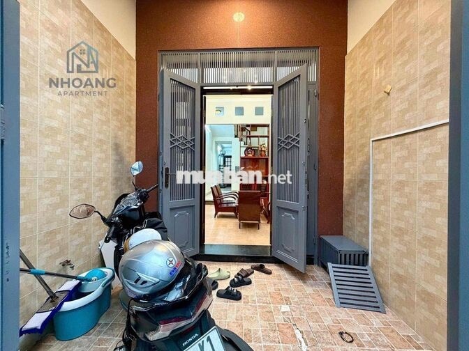 Cho Thuê NNC 1Trệt + 3 Lầu +ST, 4PN 3WC Full Nội Thất Ngay Thành Thái