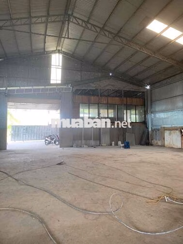 Cho thuê kho xưởng 1500m2, ngay cổng cát tường phú sinh, Long An