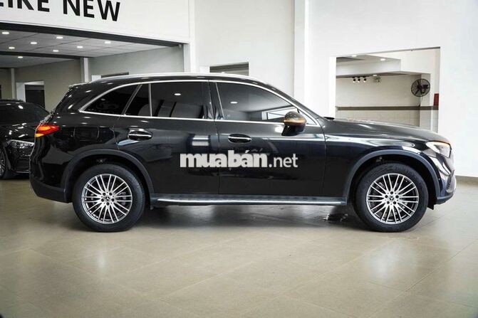 Mercedes-Benz GLC 200 4MATIC 2024 lướt nhẹ cực đẹp