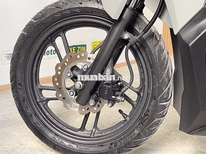 Vario 125 Smartkey 2024 Xám Xi Măng 9 Chủ Biển 63