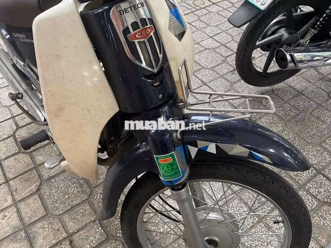 Detech Espero Classic 50cc Xanh trắng